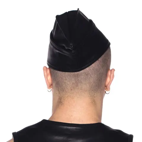 Prowler RED Triangle Cap Black 55cm (S)