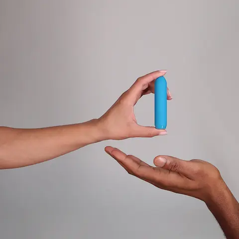 Je Joue Classic Bullet Vibrator Rechargeable Silicone with Finger Sleeve Teal