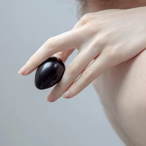 Chakrubs Xaga Yoni Egg Obsidian (drilled)