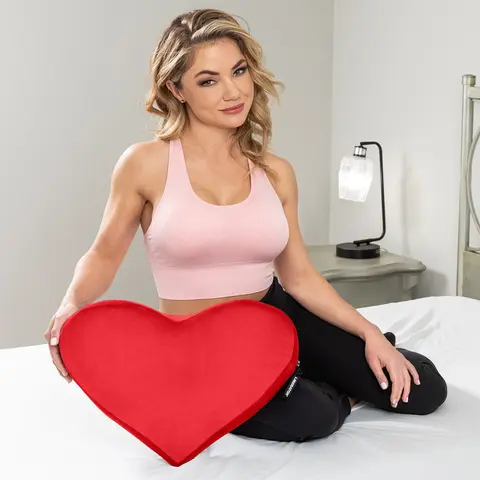 Liberator Heart Wedge in Red