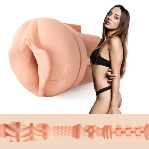 Dominika Fleshlight