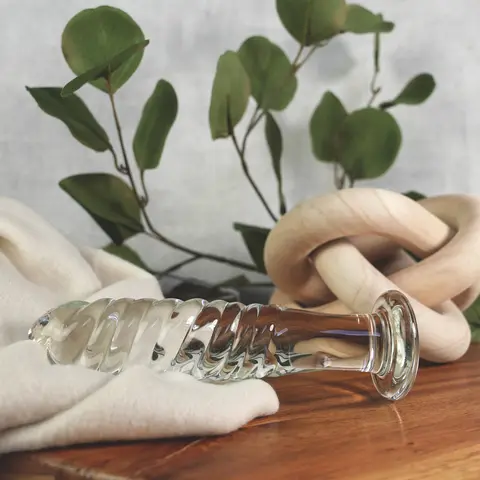 Clarity Utopian Crest Glass Dildo