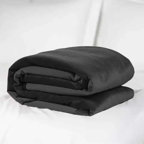 Liberator Fascinator Throw Regular in Black