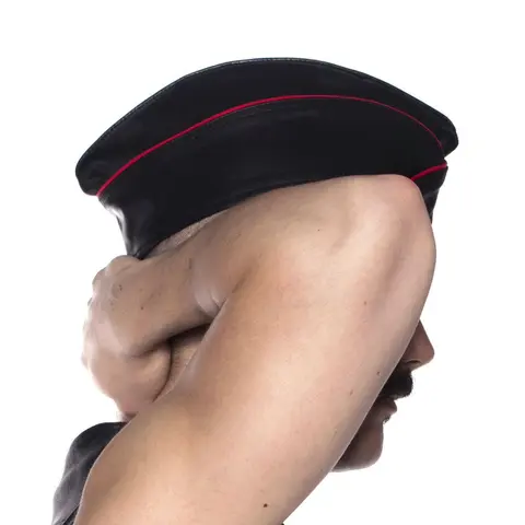 Prowler RED Triangle Cap Black/Red 59cm (L)