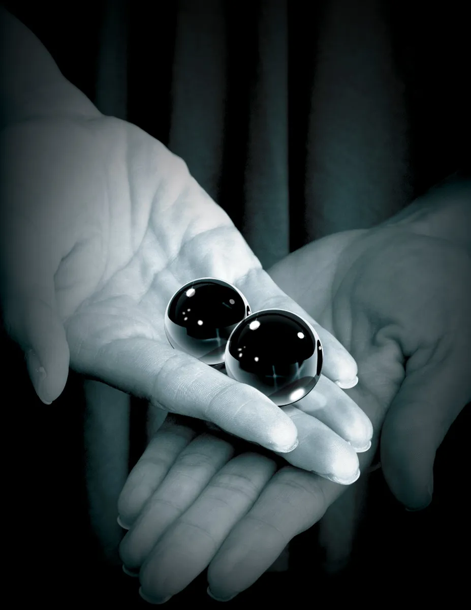 Fetish Fantasy Series Limited Edition - Black Glass Ben-Wa Balls Medium