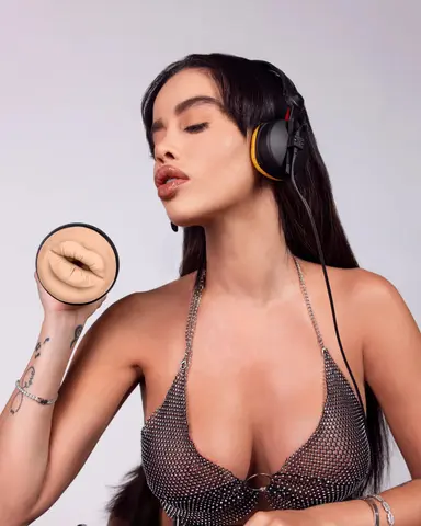 Victoria June Mouth - Stroker