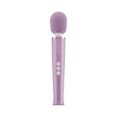 Le Wand Dive Submersible Rechargeable Vibrating Massager in Lavender