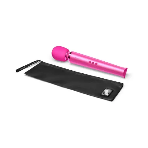 Le Wand Rechargeable Vibrating Massager in Magenta